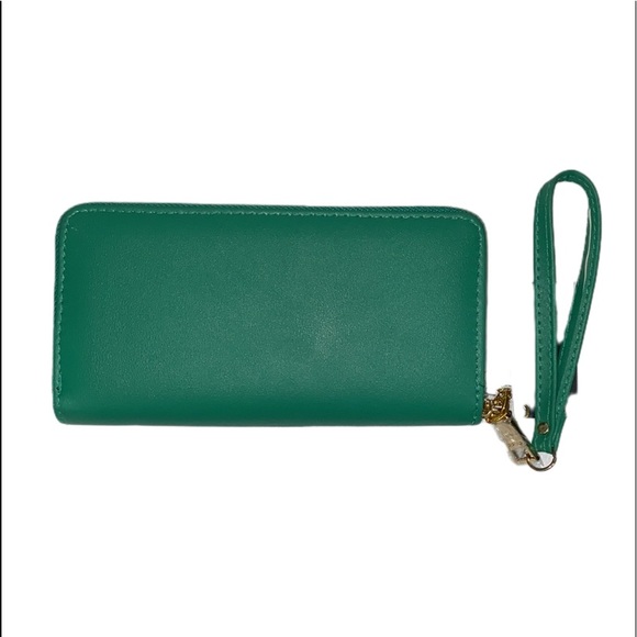 Bebe Kayla Wallet - Picture 2 of 3